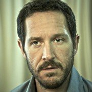 Doctor Foster - galeria zdjęć - filmweb