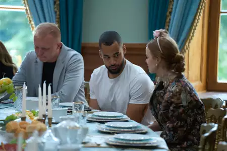 The Traitors. Zdrajcy - galeria zdjęć - filmweb