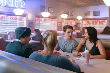 Riverdale - galeria zdjęć - filmweb