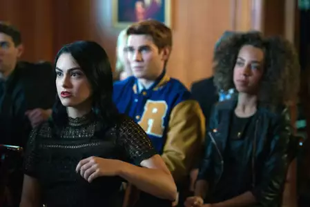 Riverdale - galeria zdjęć - filmweb