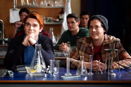 Riverdale - galeria zdjęć - filmweb