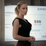 Pain Hustlers - galeria zdjęć - filmweb