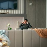 Pain Hustlers - galeria zdjęć - filmweb