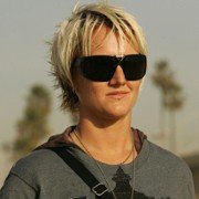 John from Cincinnati - galeria zdjęć - filmweb