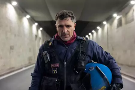 Gliniarze to dranie: Serial - galeria zdjęć - filmweb