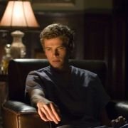 Awake - galeria zdjęć - filmweb