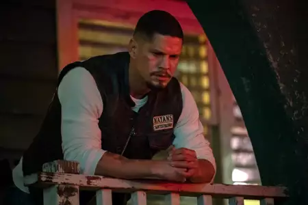 Mayans M.C. - galeria zdjęć - filmweb