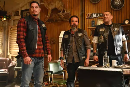 Mayans M.C. - galeria zdjęć - filmweb