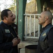 Mayans M.C. - galeria zdjęć - filmweb