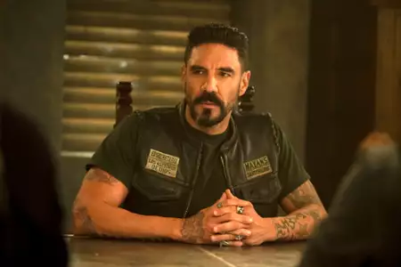 Mayans M.C. - galeria zdjęć - filmweb