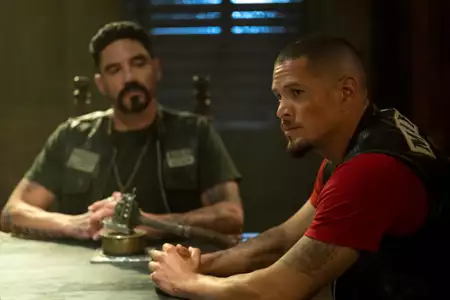 Mayans M.C. - galeria zdjęć - filmweb