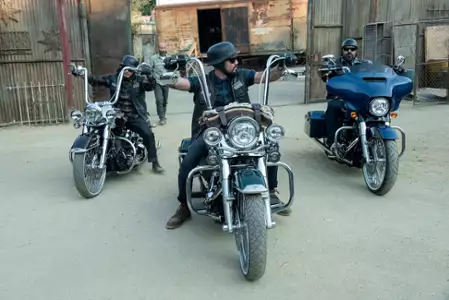Mayans M.C. - galeria zdjęć - filmweb