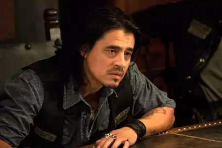 Mayans M.C. - galeria zdjęć - filmweb