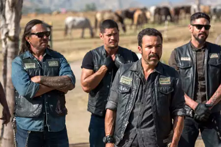Mayans M.C. - galeria zdjęć - filmweb