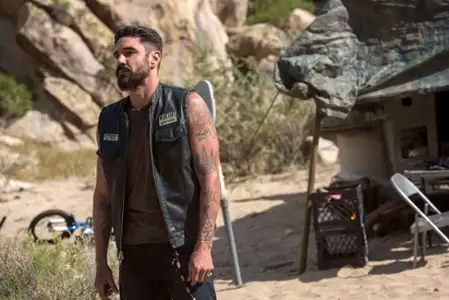 Mayans M.C. - galeria zdjęć - filmweb