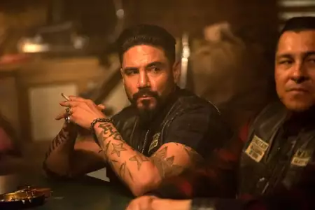 Mayans M.C. - galeria zdjęć - filmweb