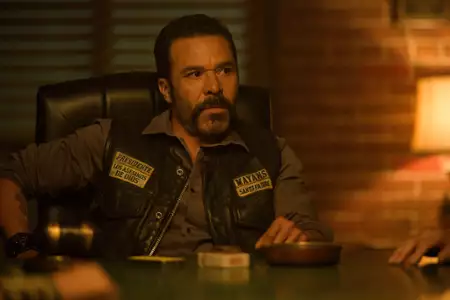 Mayans M.C. - galeria zdjęć - filmweb