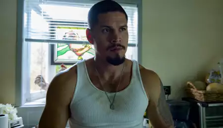Mayans M.C. - galeria zdjęć - filmweb