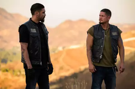 Mayans M.C. - galeria zdjęć - filmweb
