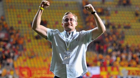 Sezon 1 Odcinek 2 Między nami wojna