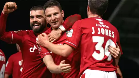 Witamy we Wrexham - galeria zdjęć - filmweb