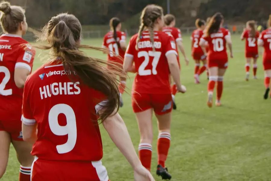 Witamy we Wrexham - galeria zdjęć - filmweb