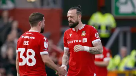 Witamy we Wrexham - galeria zdjęć - filmweb