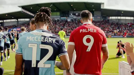 Witamy we Wrexham - galeria zdjęć - filmweb