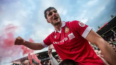 Witamy we Wrexham - galeria zdjęć - filmweb