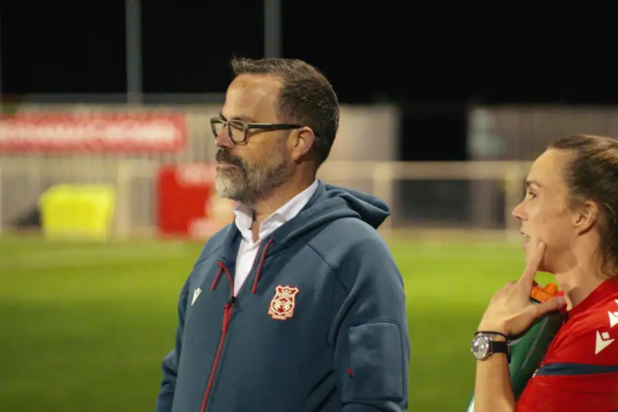 Witamy we Wrexham - galeria zdjęć - filmweb