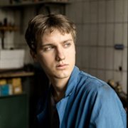 Almost Fly - galeria zdjęć - filmweb