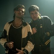 Almost Fly - galeria zdjęć - filmweb