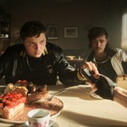 Almost Fly - galeria zdjęć - filmweb