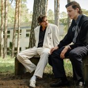 Almost Fly - galeria zdjęć - filmweb