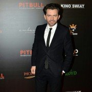 Pitbull. Niebezpieczne kobiety - galeria zdjęć - filmweb