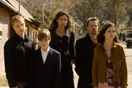 The Riches - galeria zdjęć - filmweb