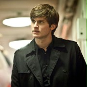 Tom Weston-Jones w Tajniacy