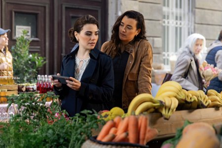 Sezon 1 Odcinek 7 Dark Mirror