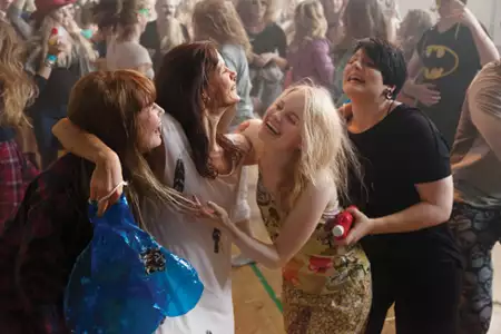 Dziewczyny inne niż wszystkie - galeria zdjęć - filmweb