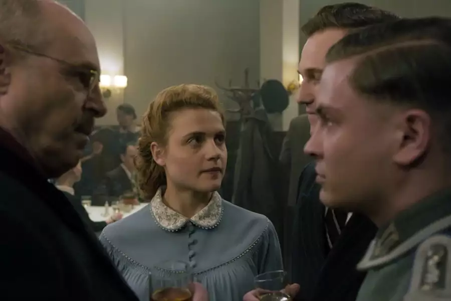 Charité - galeria zdjęć - filmweb