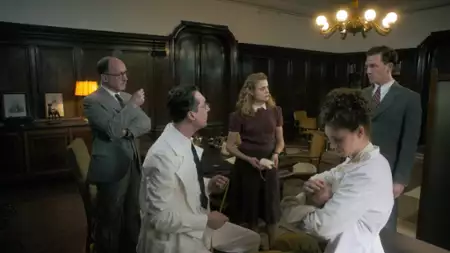 Charit&eacute; - galeria zdjęć - filmweb