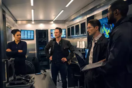 Obcy element - galeria zdjęć - filmweb