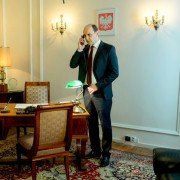 Pakt - galeria zdjęć - filmweb