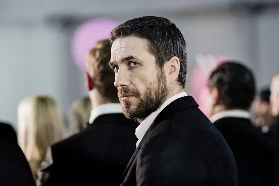 Pakt - galeria zdjęć - filmweb