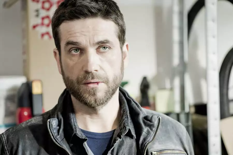 Pakt - galeria zdjęć - filmweb