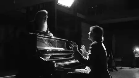 McCartney 3,2,1 - galeria zdjęć - filmweb