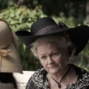 Beecham House - galeria zdjęć - filmweb