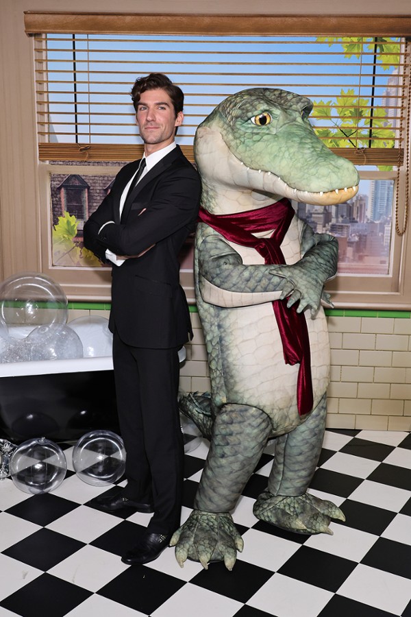 Wielki zielony krokodyl domowy - galeria zdjęć - filmweb