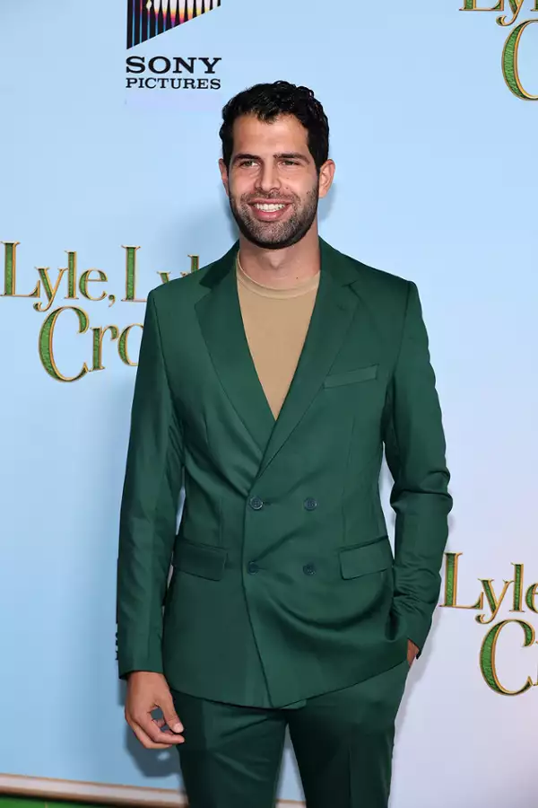 Wielki zielony krokodyl domowy - galeria zdjęć - filmweb