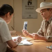 Szepty mroku - galeria zdjęć - filmweb